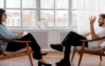 ¿Cuál es la diferencia entre un psicólogo y un psicoterapeuta?